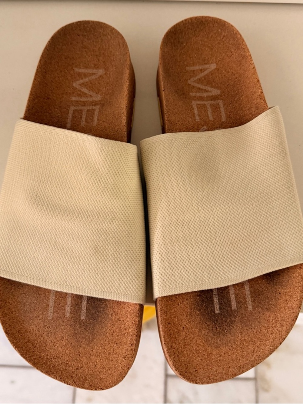 Message Slide Sandals size 39